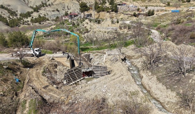 Bertiz’de 63 Yıllık Köprünün yerine yenisi yapılıyor!