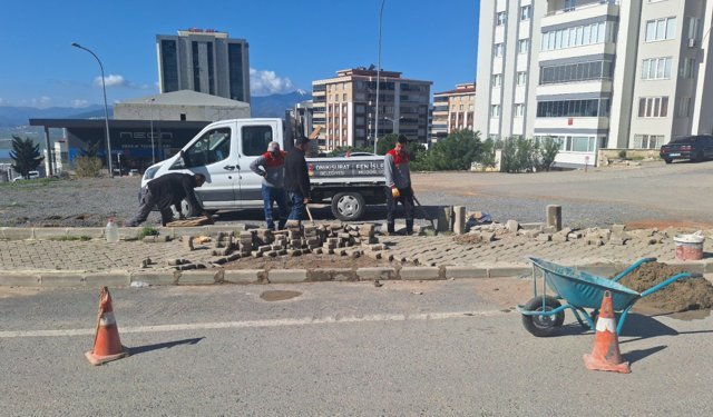 Onikişubat Belediyesi’nden 9 farklı mahallede eş zamanlı kaldırım ve yol çalışması!