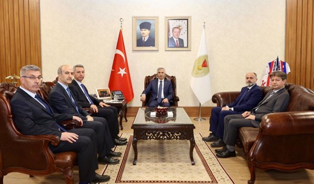 Rektör Okumuş’tan Vali Ünlüer’e Ziyaret!