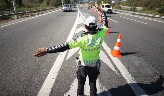 Bakırköy Trafiğe Ne Zaman Açılacak? SAHA 2026 Fuarı Yolları Kapatıyor!