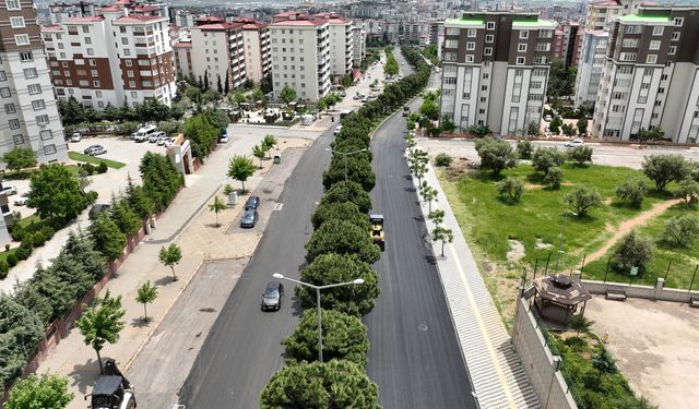 Büyükşehir, Ahır Dağı Caddesi’nde Asfalt Mesaisini Sürdürüyor!