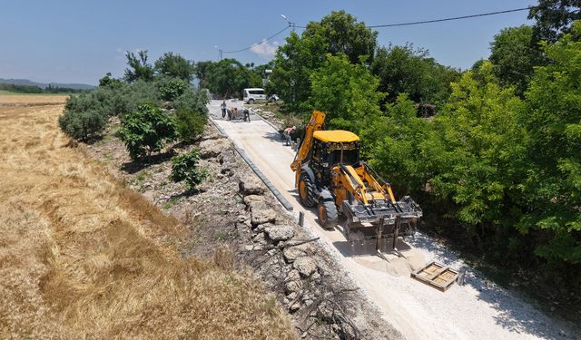 Büyükşehir, Andırın Kırsalında Yol Yatırımlarını Sürdürüyor!