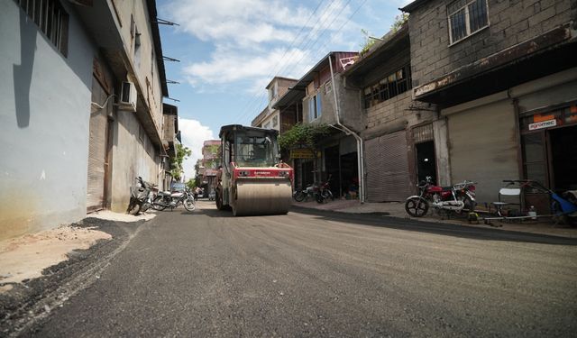 Kahramanmaraş’ta 17 Noktada Asfalt Mesaisi!