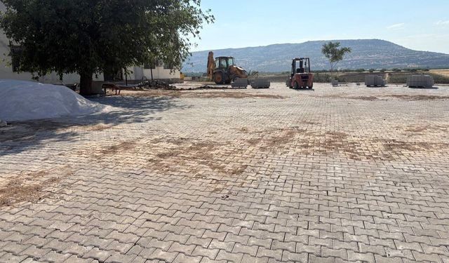 Büyükşehir’den Pazarcık Ufacıklı’ya 6 Bin Metrekarelik Kilit Parke!
