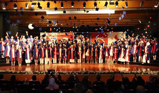 SANKO Üniversitesi Tıp Fakültesinde Mezuniyet Coşkusu!