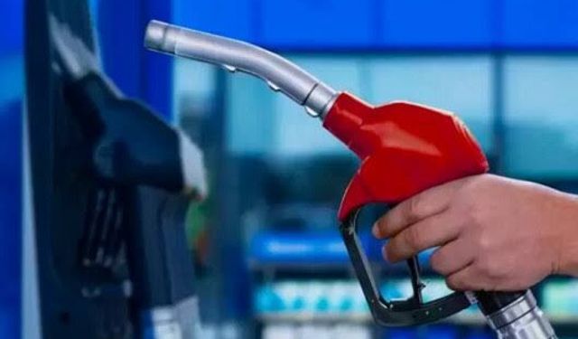 Akaryakıtta Yeni Zam Dalgası! Fiyatlar Bu Gece Yeniden Artıyor