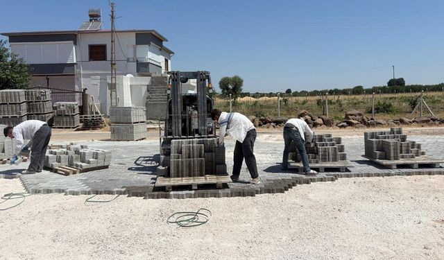 Büyükşehir’den Pazarcık Kızkapanlı’nın Sosyal Tesisinde Çevre Düzenlemesi