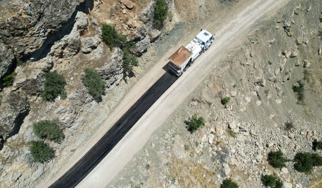 Karagöl-Çobanlı Bağlantı Yolunda Sathi Kaplama Çalışmaları Başladı