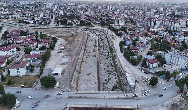 Büyükşehir’den Elbistan’a Yeni Yaşam Alanı; Söğütlü Çayı Çevresinde Dönüşüm Başladı