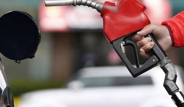 Benzine bir zam daha geliyor! 70 TL’yi aşacak