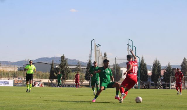 Akedaş İstiklalspor Evinde Sakaryaspor’a 3-1 Mağlup Oldu!