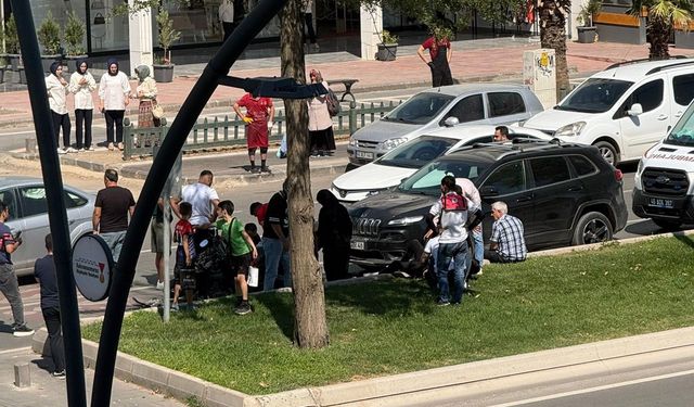 Kahramanmaraş’ta otomobil ile motosiklet çarpıştı! 2 yaralı