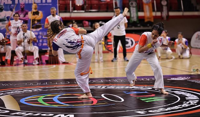 Kahramanmaraşlı capoeira sporcuları Samsun’dan 5 madalyayla döndü!