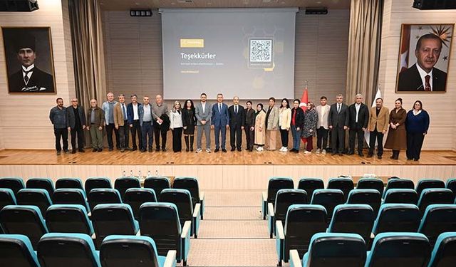 KSÜ’deYapay Zekâ Destekli DataBeeg ile Veri Analizi Eğitimi Gerçekleştirildi