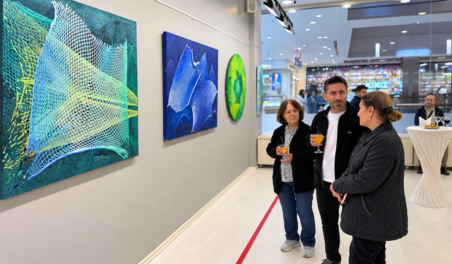 SANKO Sanat Galerisinde “Sonsuzluk Ağları” Temalı Resim Sergisi