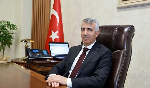 Kahramanmaraş Valisi Mükerrem Ünlüer’den 29 Ekim Cumhuriyet Bayramı Mesajı