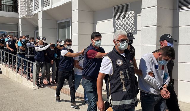 Mersin'deki tefecilik ve yağma operasyonunda gözaltı sayısı 17'ye yükseldi