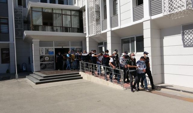 Mersin'de tefecilik operasyonunda 6 kişi tutuklandı