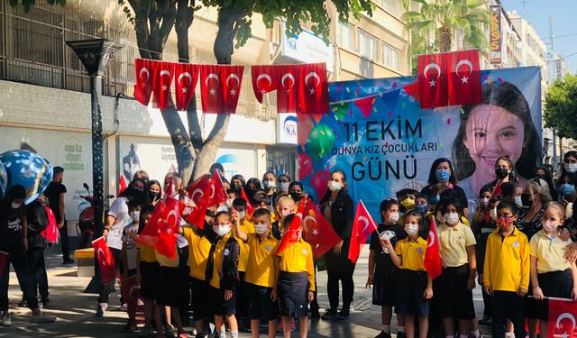 Mersin'de 'Dünya Kız Çocukları Günü' kutlandı