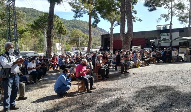 Bozyazı'da çiftçiler yağmur duasına çıktı