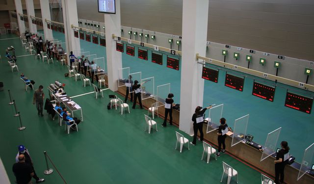 Erdemli'de havalı silahlarda kupa heyecanı sürüyor