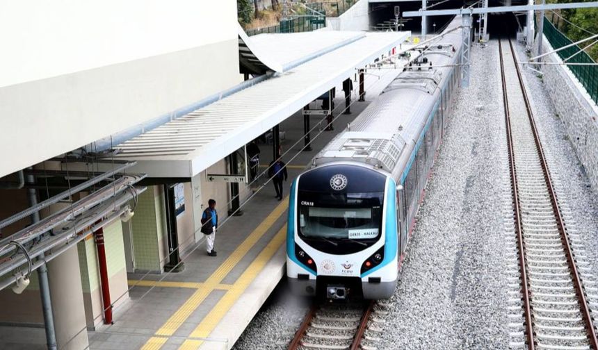 İstanbul'da Sarsıntı Sonrası Toplu Taşımada Güvenlik Alarmı: Metro ve Marmaray'ın Durumu Ne?