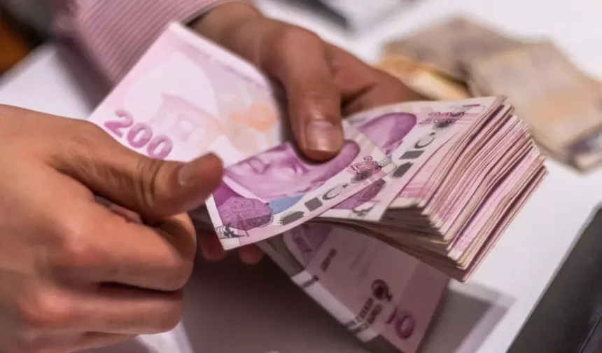 Emeklilik yaşı değişiyor mu? Nihat Zeybekçi'den çok konuşulacak çıkış!