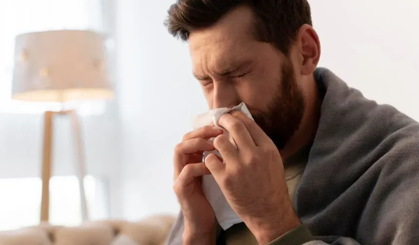 H3N2 Varyantı Alarmı: Nasıl Bulaşıyor, Belirtileri Neler? Uzmanlardan Uyarı