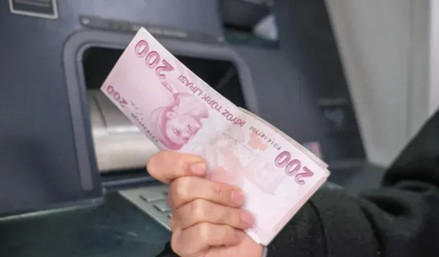 Bu mesleklerin tamamına 30 bin TL seyyanen zam geliyor!