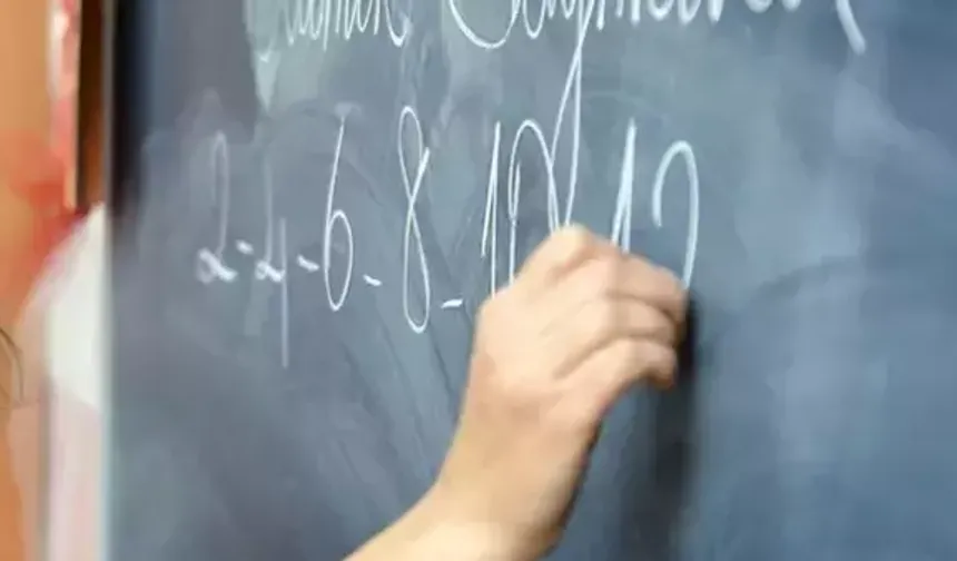 MEB Öğretmen Rotasyonu 2026: Aynı Okulda 12 Yıl Kuralı Geldi! Rotasyon Şartları ve Muafiyetler Neler?