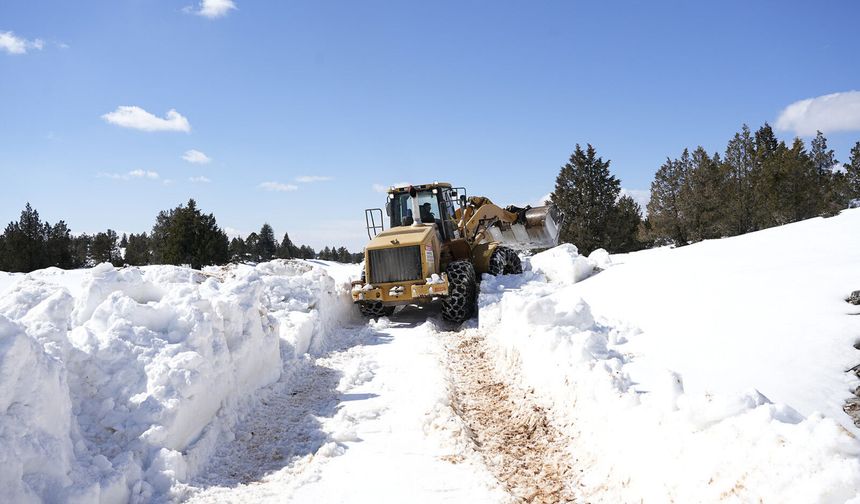 Göksun Kırsalında Olumsuz Hava Koşullarıyla Etkin Mücadele!
