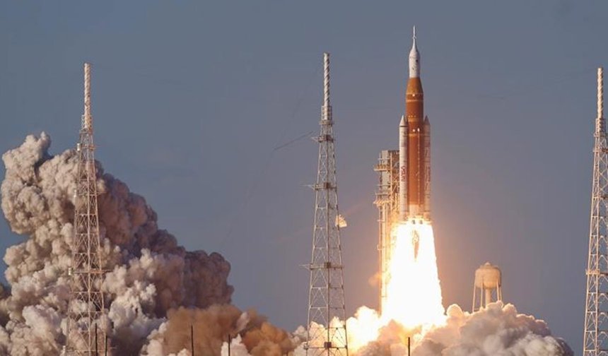 NASA’dan 54 yıl sonra Ay'a ilk insanlı görev!