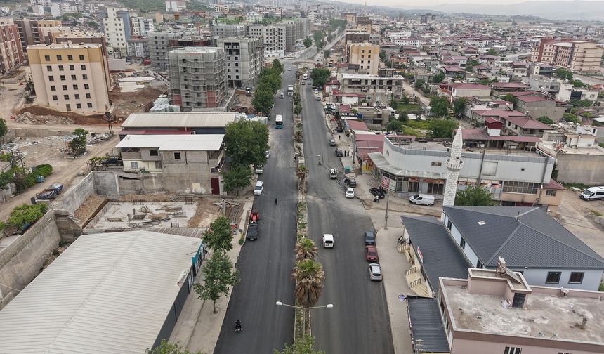 Büyükşehir, Dulkadiroğlu Şeyh Şamil Caddesi’nin Asfaltını Yeniledi!
