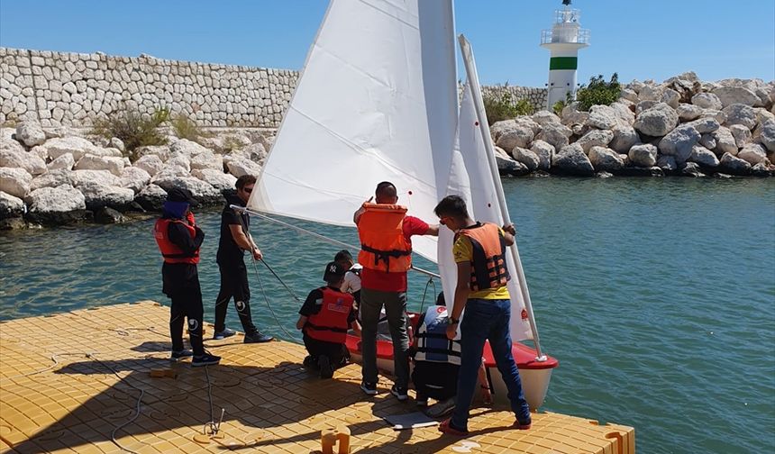 Bedensel Engelliler Yelken Şampiyonası Mersin'de başladı