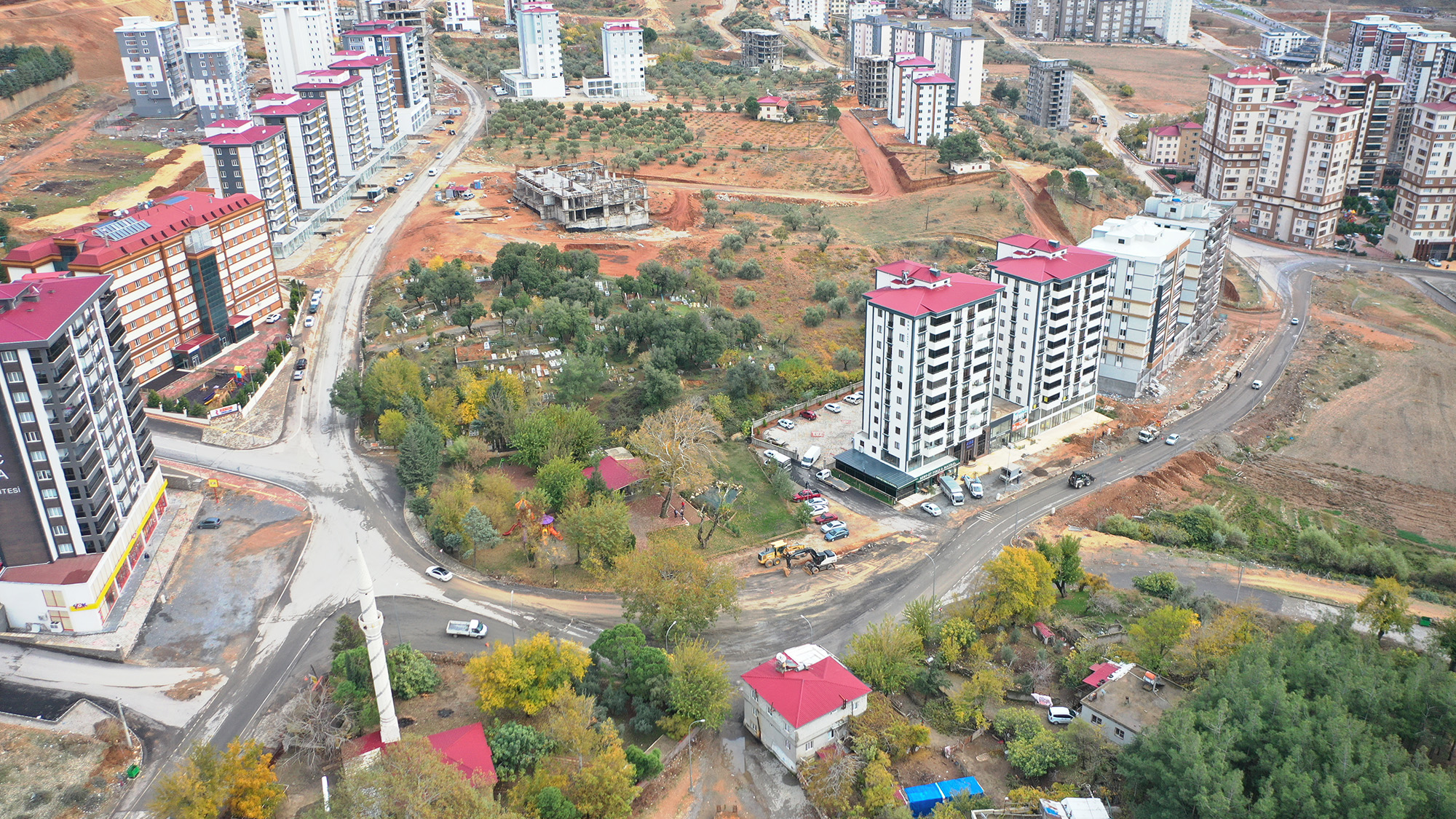 Üngüt Üniversite Caddesi (1)