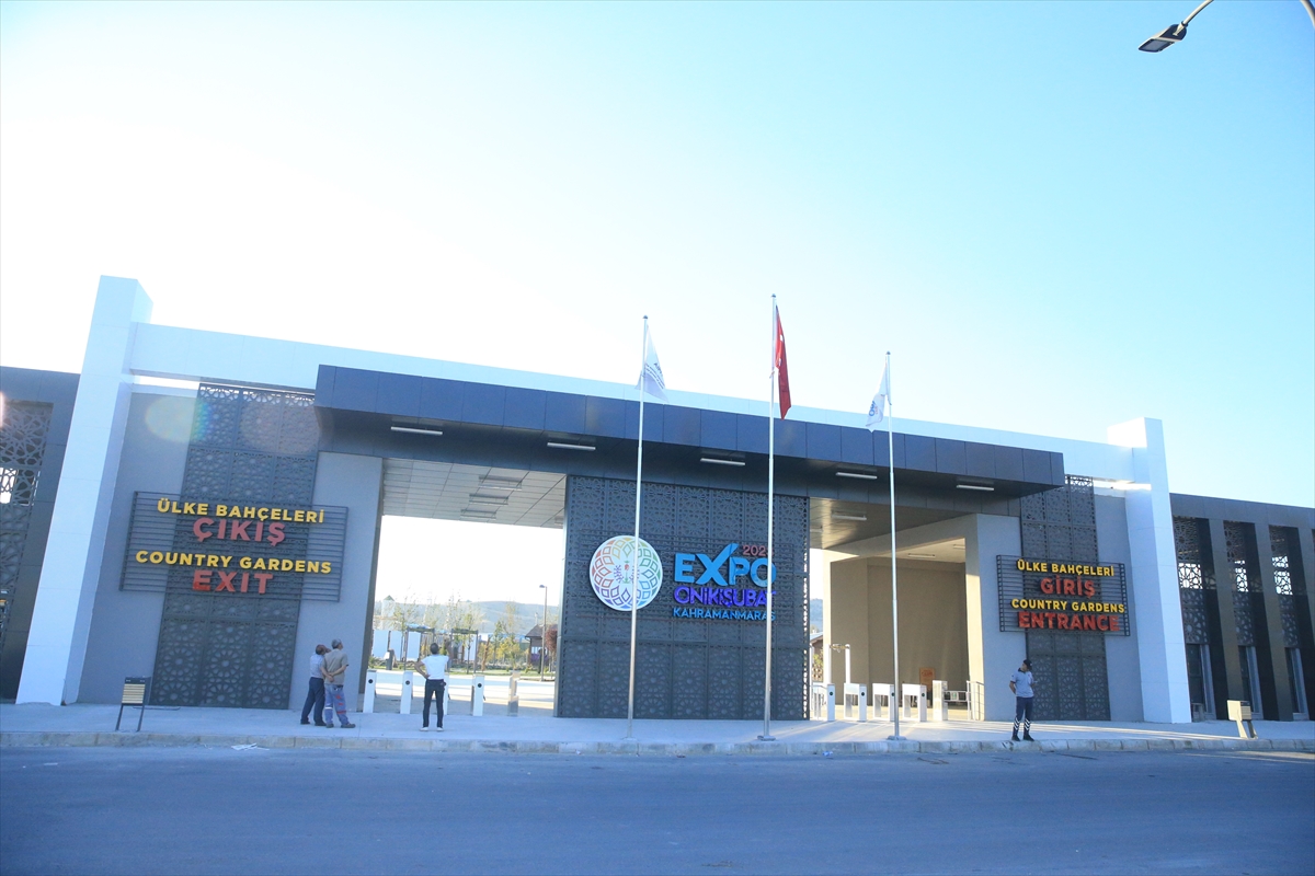 AA-20231013-32390423-32390408-KAHRAMANMARAS_EXPO_2023E_KAPILARINI_ACIYOR