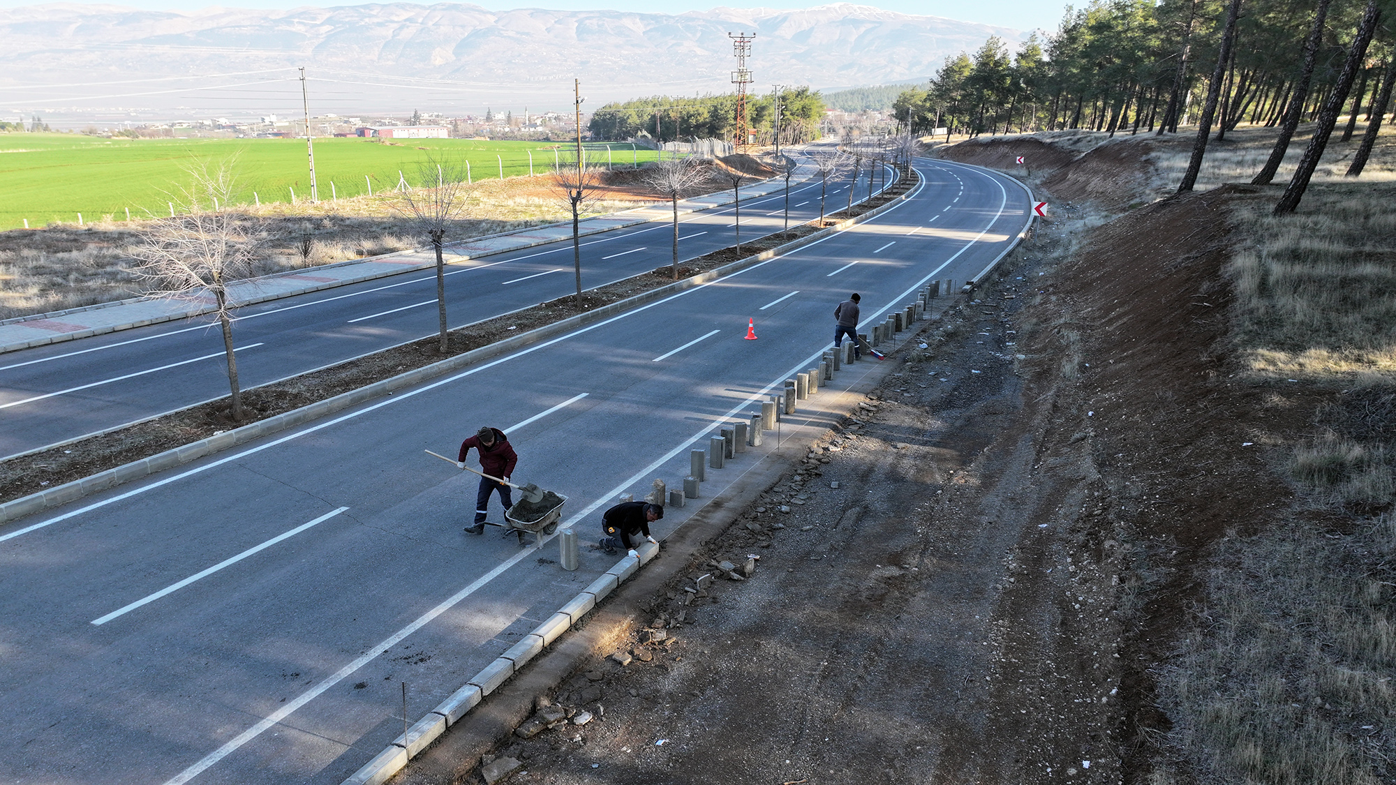 Deprem Şehitliği (12)