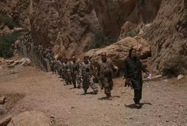 Pkk Nin Silahlarini Imha Edildigi Torende Kimler 18838553 5597 M