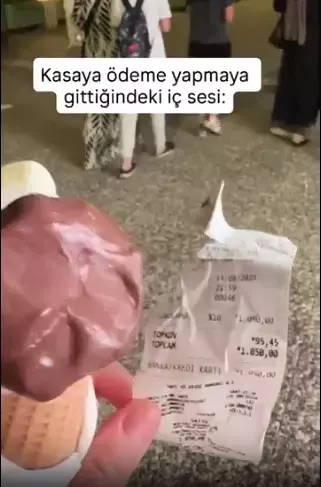 Iki Top Dondurmaya Odedigi Para Oyle Boyle Degil 18969626 6854 M