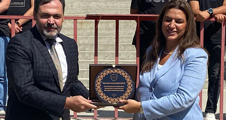 Nazli Ceylan Balduk Ogrencilere Sozunu Tuttu