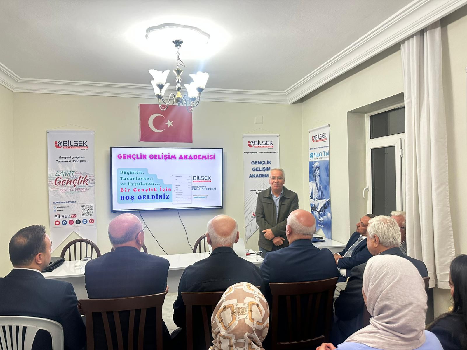 Bi̇lsek 8