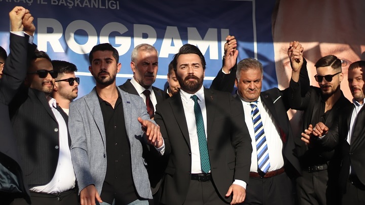 575171592 17899299924324712 8052921055689791298 N