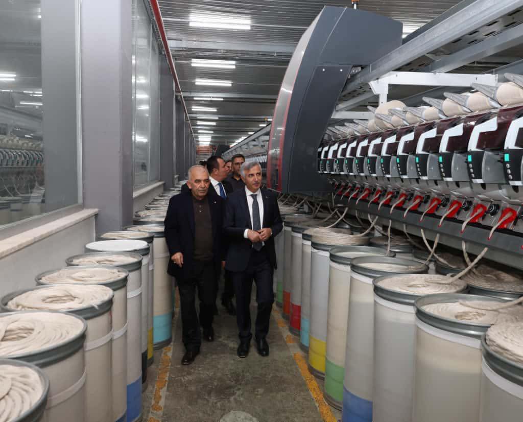 581161889 122270208728215983 1534374080443202953 N