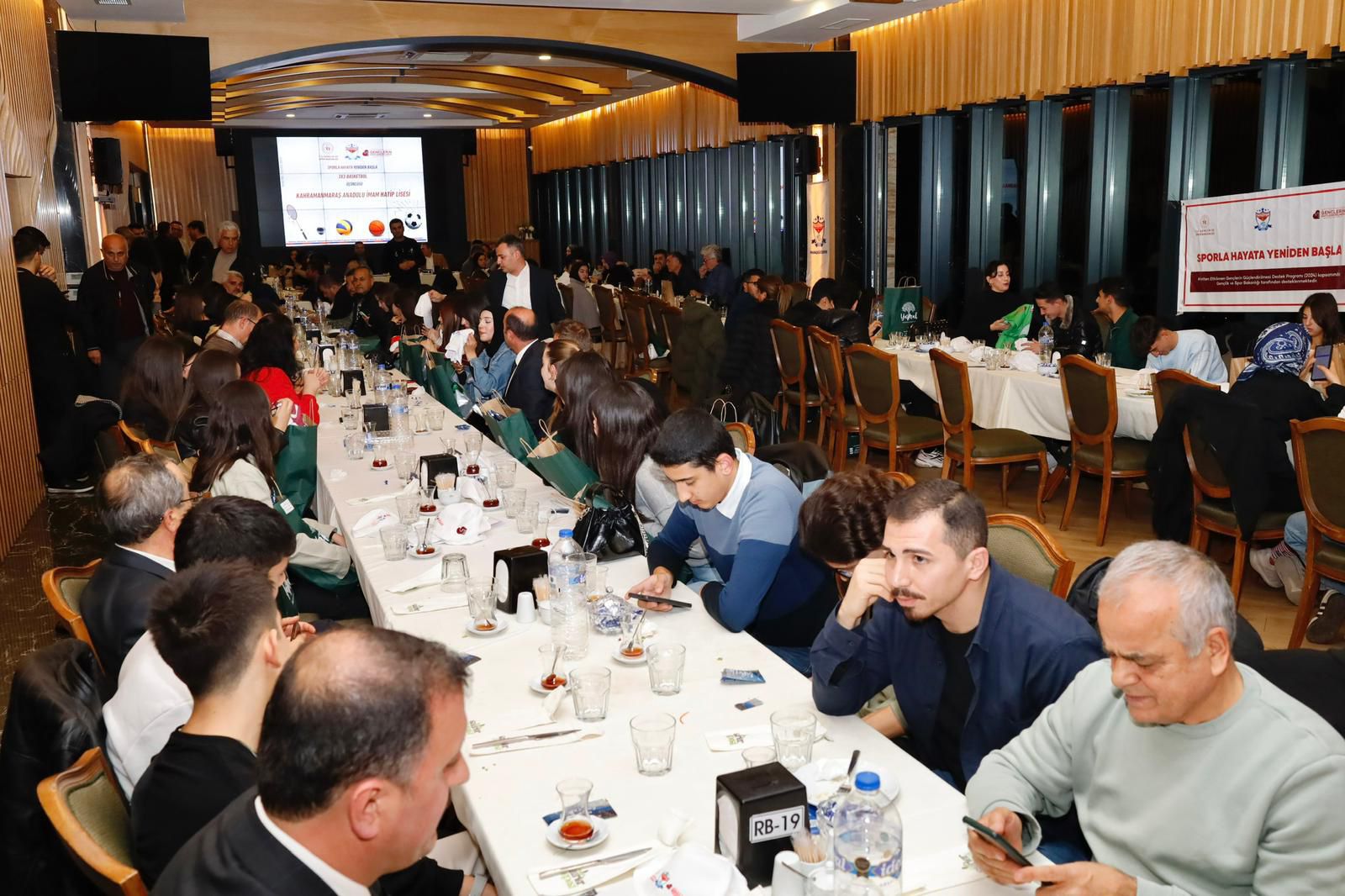 Fd5D87Be D69B 48C1 94Ff Ef9499005F6B