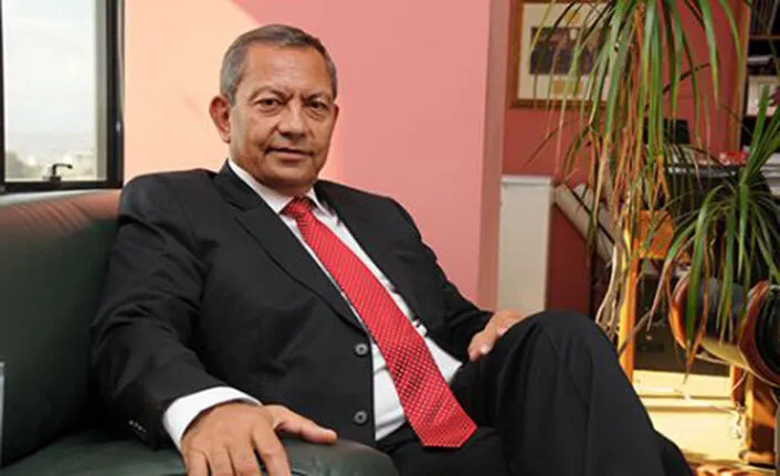 Gonlu Zengin Is Insani Hanefi Oksuz H16725 8E6Aa