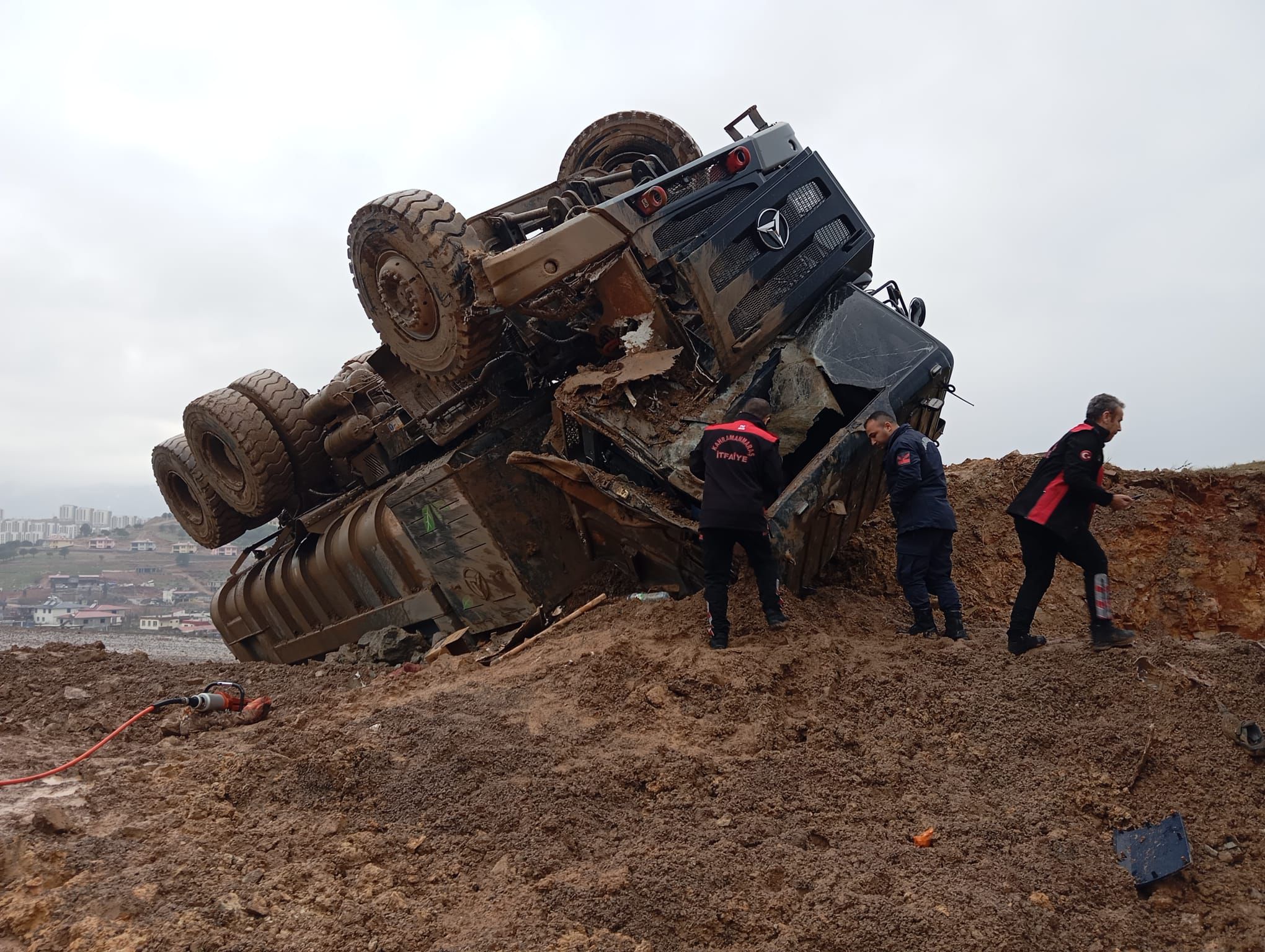 28D12F94 3415 49F8 8Ba1 7Fb8B2378774