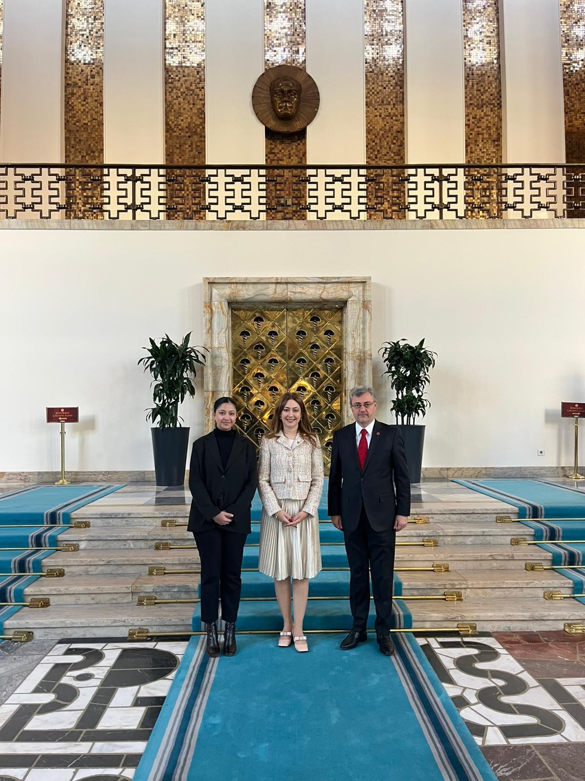 615396216 18301464199259159 5601336187985349638 N