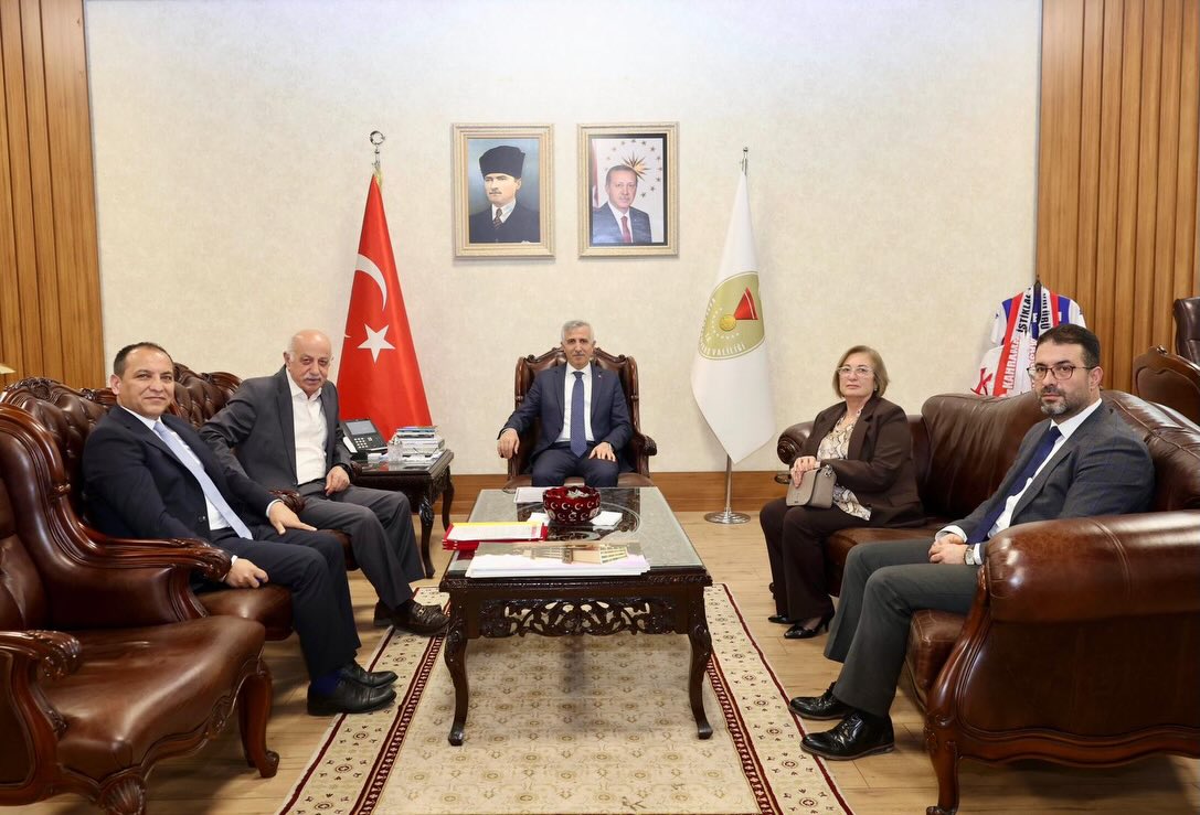 627386876 18193320784342651 117111047659652602 N