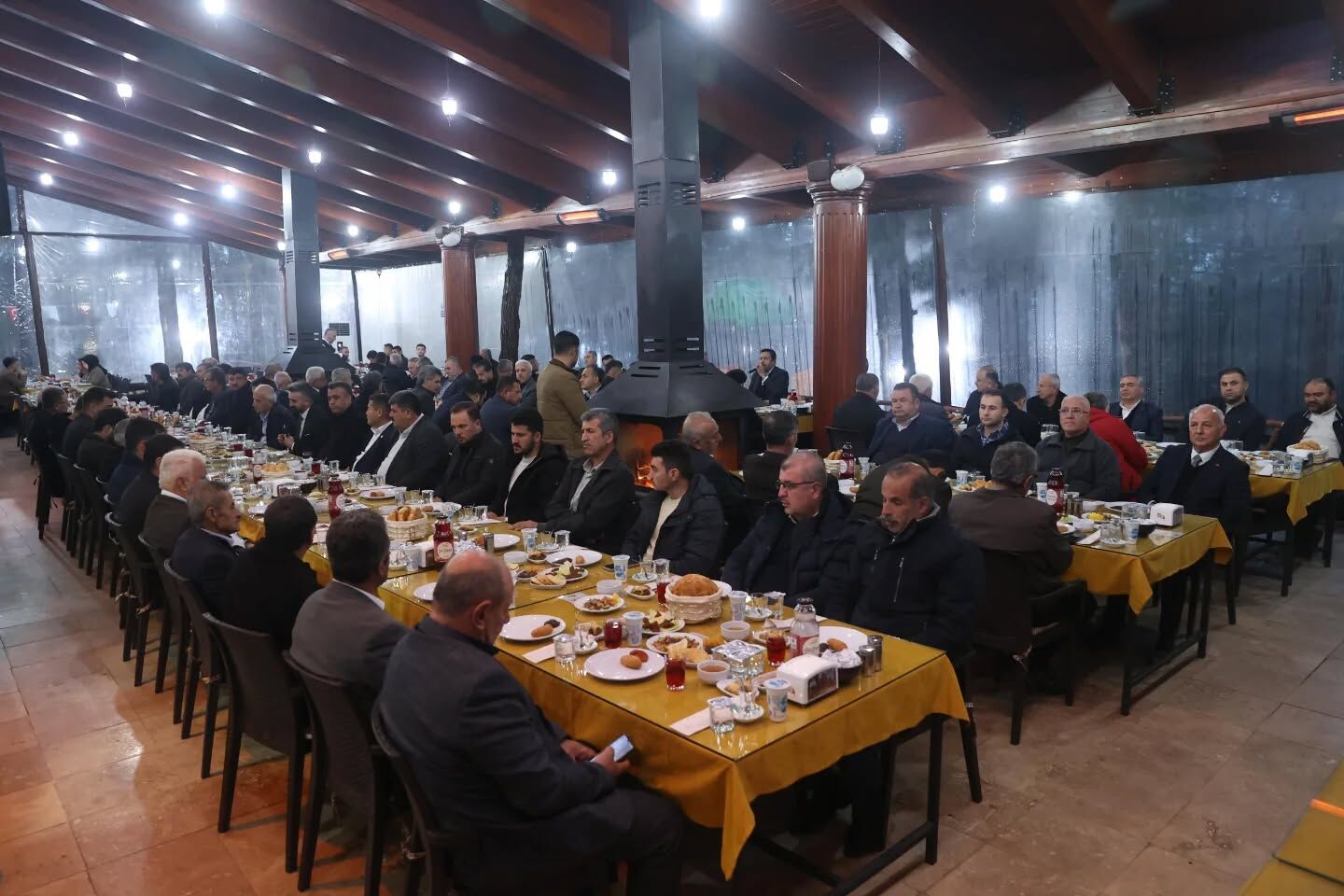 640585650 18454422994101010 4800679326036789218 N