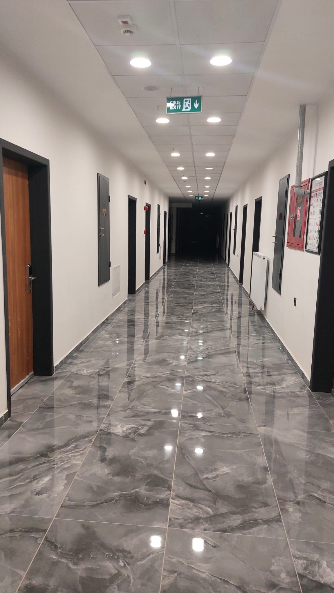 61E9D621 40C3 4F17 9F8A 0Ea877Eef5C8